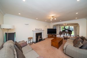 EXTENDED LOUNGE- click for photo gallery
